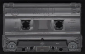 882274 (transparente, sans logo XRD, Made in Holland, avec "Made in Germany" à la fin du texte).