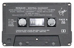 MADE IN CANADA gravé en haut à droite.