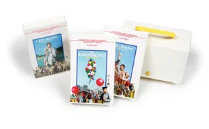 Pressage français,
coffret petite malette de 3 films,
Pathé Vidéo.