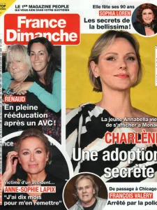 Septembre 2024,
"France Dimanche N°4073",
Renaud : en pleine rééducation,
1,5 page.