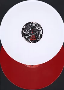 Le vinyle blanc et le vinyle rouge.